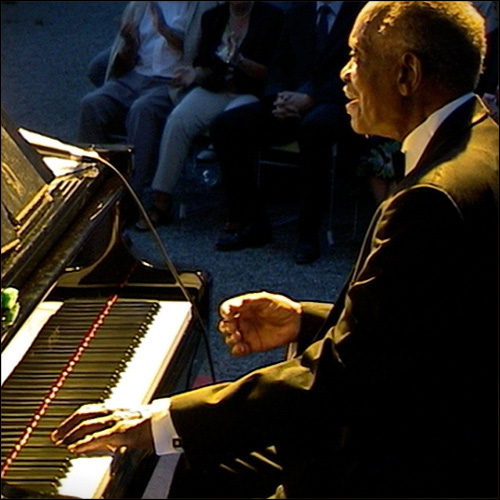HANK JONES